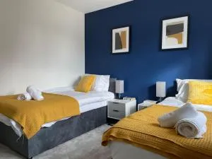 Brand New Beaulieu Haven Parking x 2 Games console Sleeps 5 - Pleshey