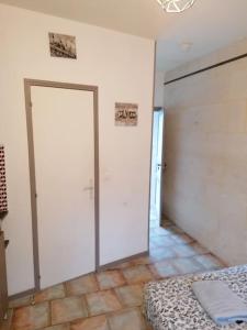 Appartements Le Petit Cosy 2e etage 15 m2 : photos des chambres