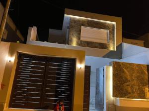 Luxury Central Cosy Villa