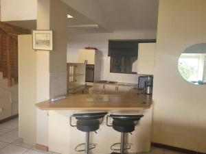 3 bedroom house with parking