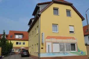 Hotel am Gutspark Prager GbR - Zwenkau