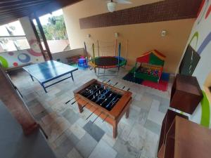 Riviera de São Lourenço Apto Completo com Churrasqueira Serviço de Praia Piscina aquecida Sauna salão de jogos e quadra
