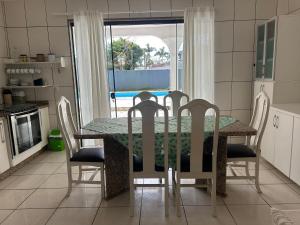 Casarão com piscina