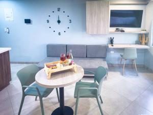 Loft moderno con bañera Medellín 1-03