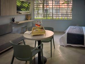 Loft moderno con bañera Medellín 1-03