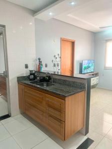 Apto com garagem na Marquês