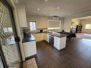 Town, Train, Pubs & Riverclose by