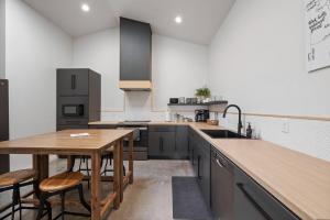 Viennas Modern Retreat