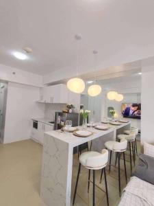 Amenity View Studio Unit