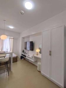 Amenity View Studio Unit