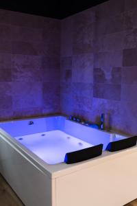 LoveRoom#1 by Pimente ton couple