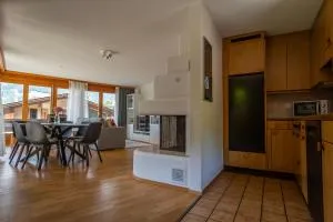 Spacious flat with excellent location & parking - Reichenbach