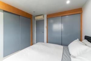 1 Bedroom Studio renovated Ratchaporn Condominium Kathu