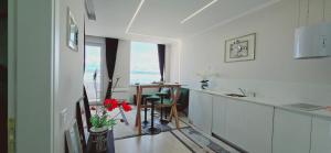 Apartment 02,Sea View