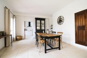 Villa lHestia avec piscine à lIsle-sur-Sorgue