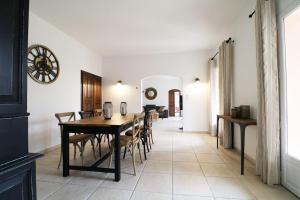 Villa lHestia avec piscine à lIsle-sur-Sorgue