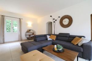 Villa lHestia avec piscine à lIsle-sur-Sorgue