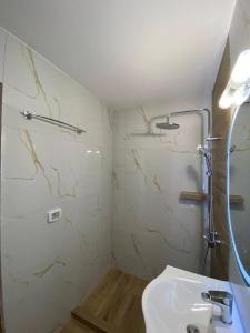 Rentrooms Geni