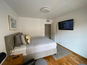 Le Grand Palais de la Méditerranée Beach Access Apartments - Top Choice In Nice