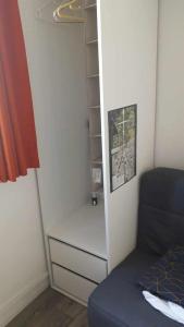 Appartements Studette moderne, cosy et equipee en plein coeur de Versailles! : photos des chambres