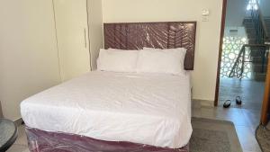 Strawberry apartments