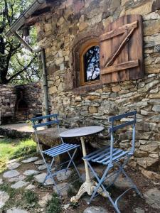 Campings Insolite bergerie dans la foret : photos des chambres