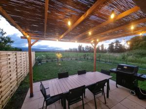 Maisons de vacances Maison 2 chambres avec exterieur et jacuzzi : photos des chambres