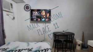 Macks Awesome Place 22 Fast Wifi Premium Netflix