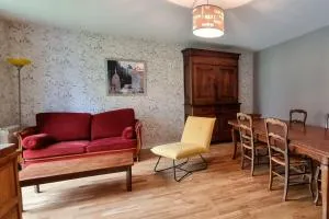 Bel Appartement et Jardin hyper Centre de Dol - 蒙特多尔