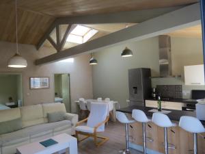 La Belle Insulaire, Vertbois plage, forêt, vélos, wifi