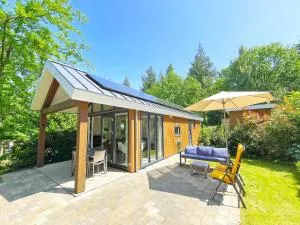 Cottage with garden at Utrechtse Heuvelrug - رينن