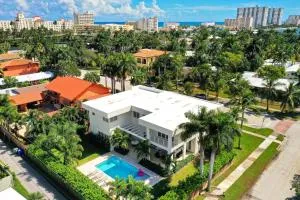 Modern Luxurious Beach Retreat-5 Br with/pool - 好莱坞海滩