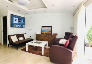 NEW! Romantic house at red lake in Torrevieja!