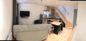 Maisons de vacances Grange entierement renovee a Chanac wifi gratuit : photos des chambres