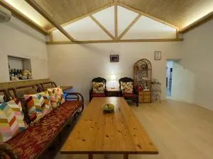 Jiufen Gourd Stone TreeHouse 137 - Lung-tung