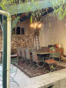 Relais Napoléonien Gîte historique au vert, 1h de Paris