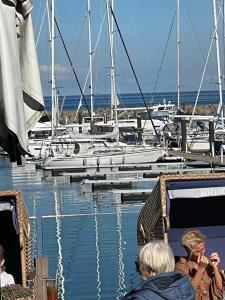 Ferienwohnung Yachthafentraum in 2 Minuten am Strand Seebrücke Yachthafen