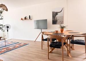 Group Getaway - Floor for 10 Guests -20-