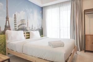 Minimalist and Comfort Studio at Gold Coast Apartment By Travelio