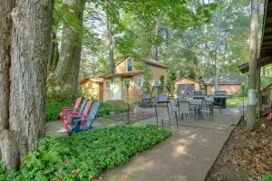 Cozy Chautauqua Lake Cottage with Shared Patio - Bemus Point