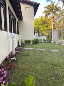 AP01 de 2 suítes para até 8 pessoas em condomínio a 3 minutos a pé da praia de Taperapuan