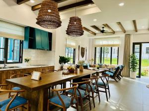 Biệt thự 3 phòng ngủ Windsea Villa