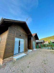 Chalés Costa Esmeralda Com Piscina , Bombinhas