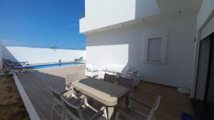 Villa avec piscine, 3 suites, 6lits, à 3min de la plage