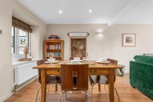 Fable Cottage Luxurious Stay