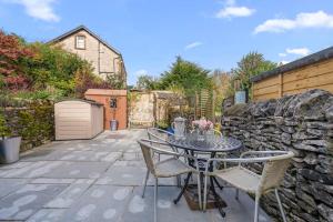 Fable Cottage Luxurious Stay