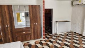 1 cama aire acondicionado 2 personas