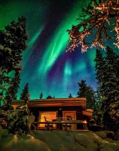 极光库拉瓦营地旅馆 - 尤卡斯耶尔维