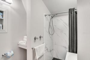 Epic Brunswick Apartment with Deck!