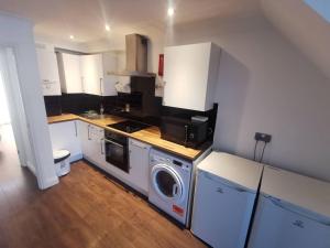 Romford Retreat - Stylish Apartment Stay